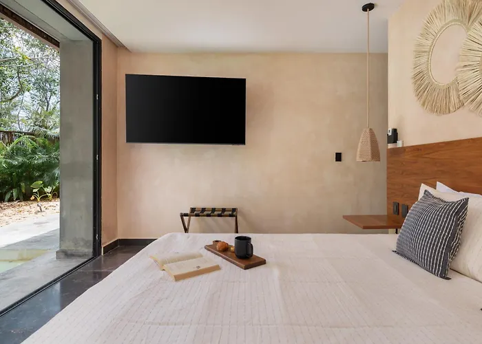 Humana Luxury Private Pool & Huge Terrace Apartment
