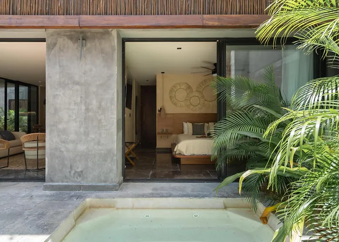 Humana Luxury Private Pool & Huge Terrace Apartment