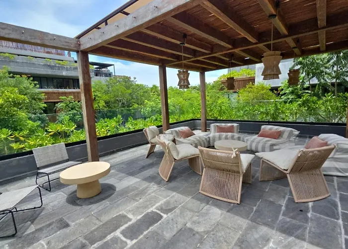 Humana Luxury Private Pool & Huge Terrace Apartment